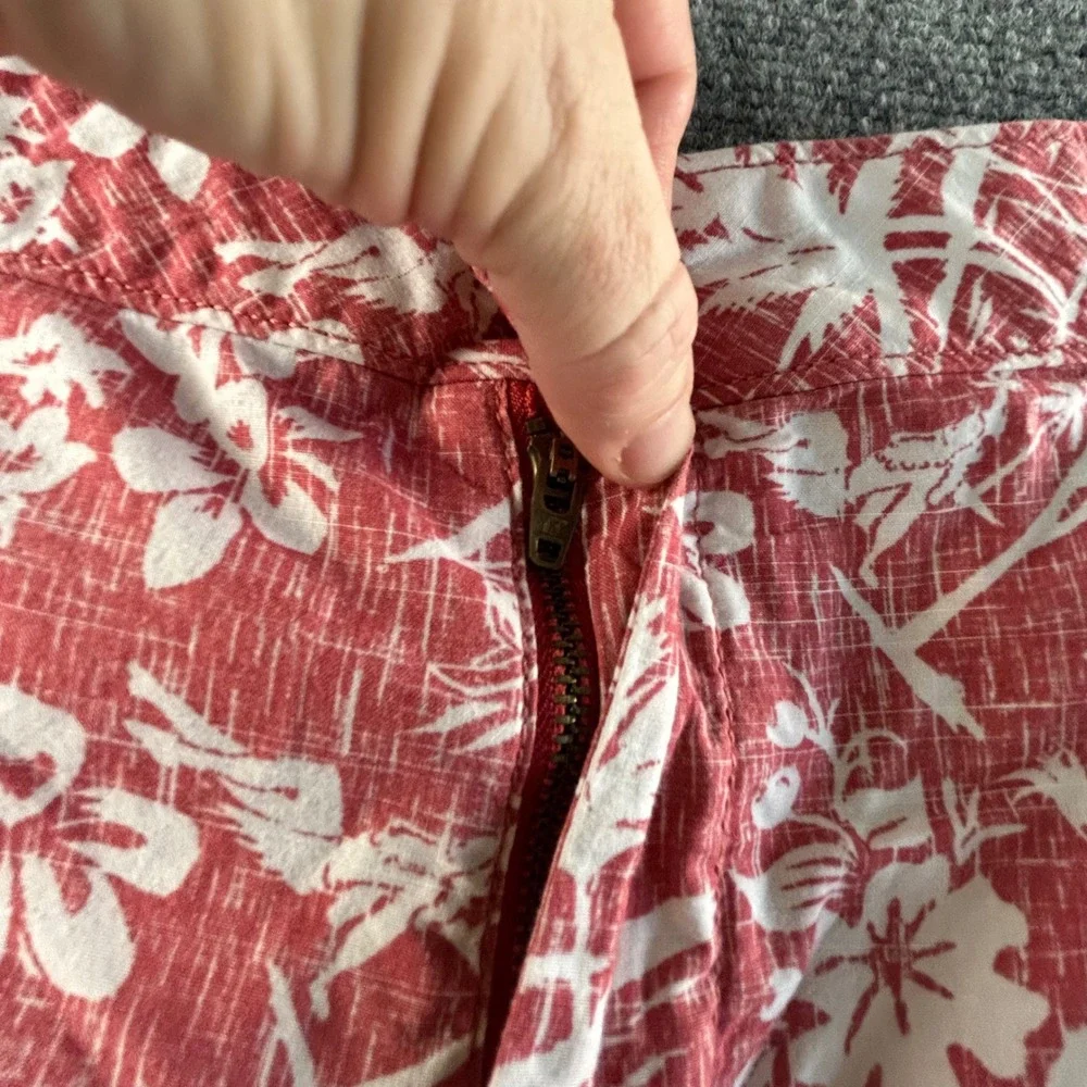 Izod Saltwater Mens 36 Red Tropical Floral Sailboat Print Shorts 7 Inch Inseam